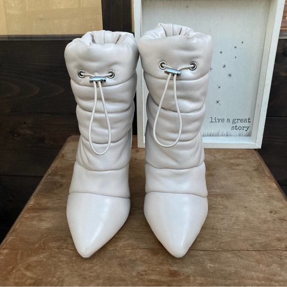 NEW Steve Madden Boots Snow booties heals puffer Cloak size 8 winter white - Picture 3 of 10